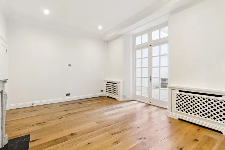 Flat Lowndes Square in City of Westminster
