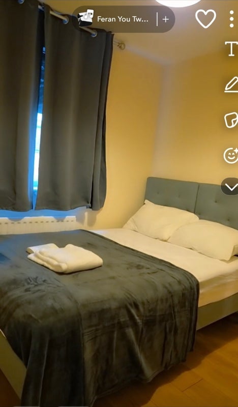 Room Newmarsh Road in Greater London
