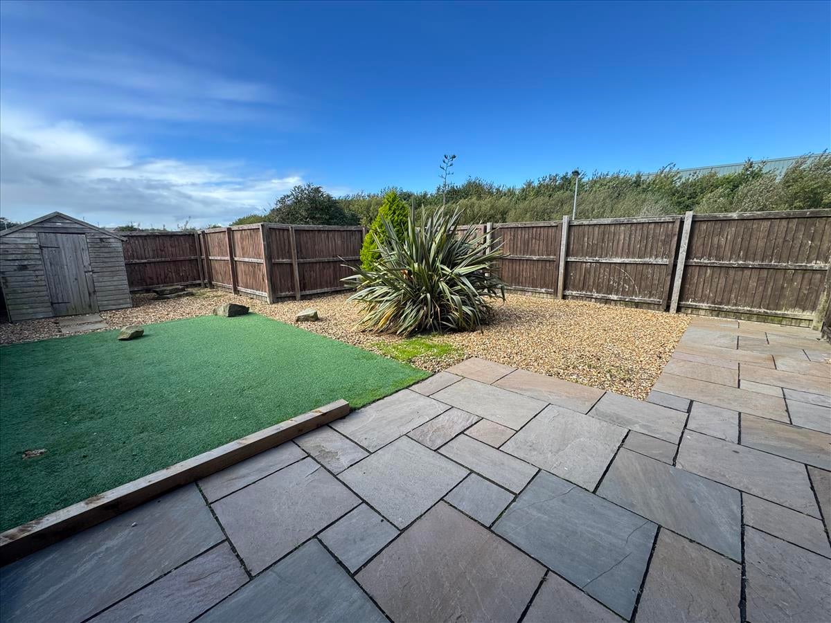 House Hawthorn Drive in Thornton-Cleveleys