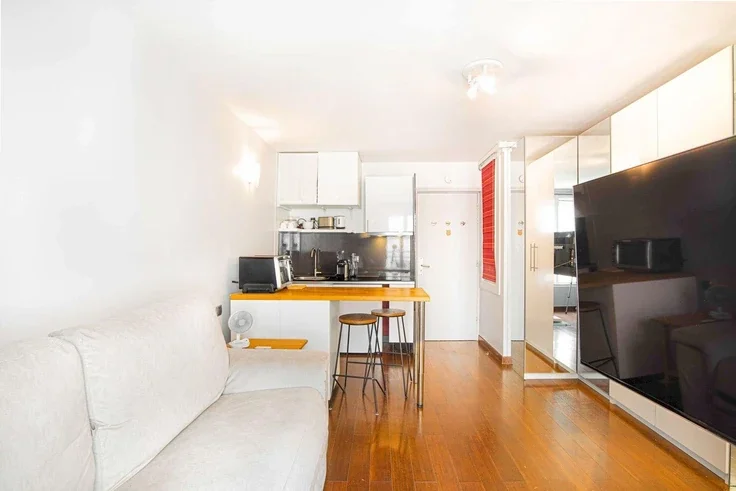 Flat Rue Saint-Denis in Paris