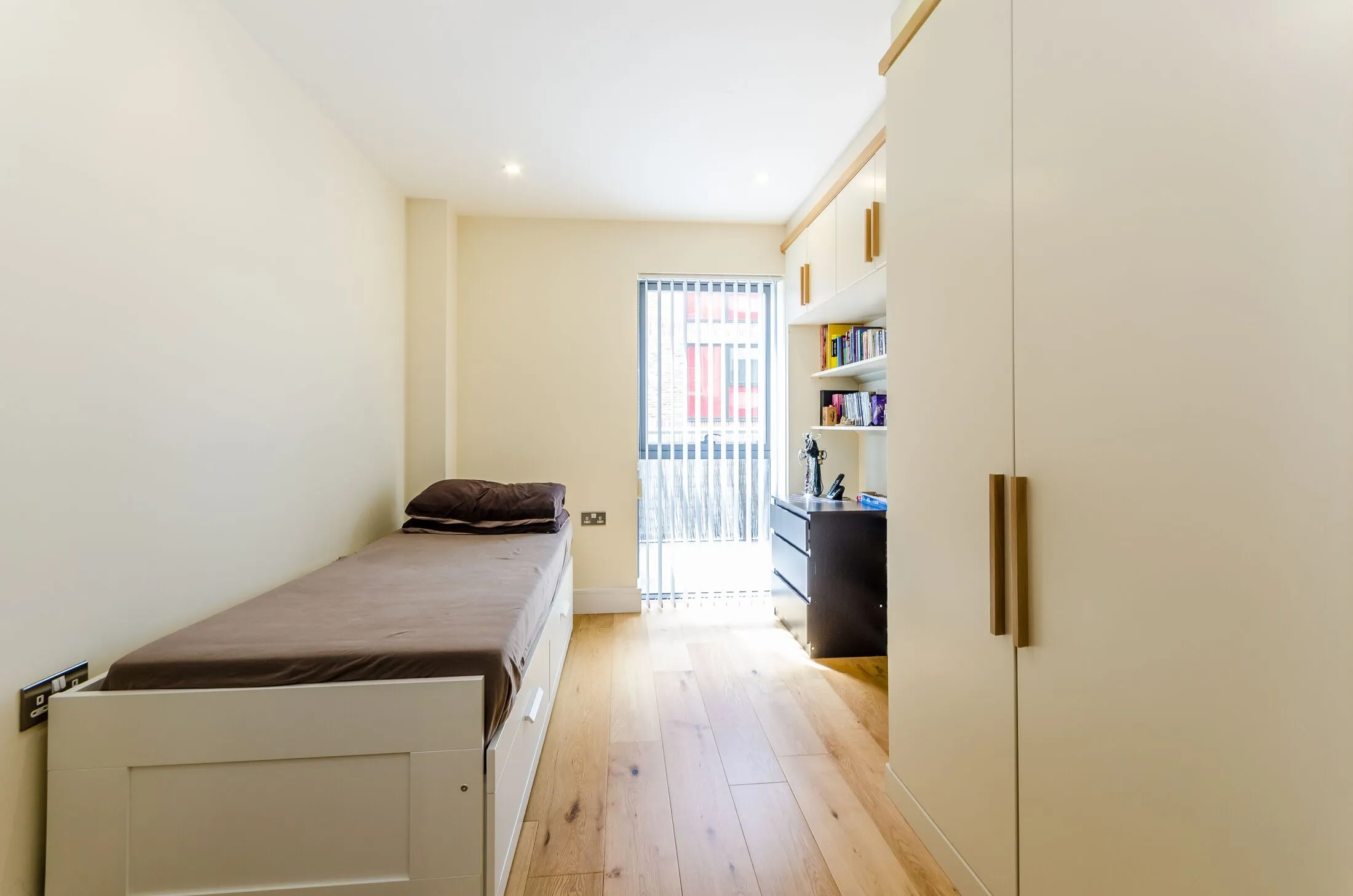 Flat Jude Street in Greater London