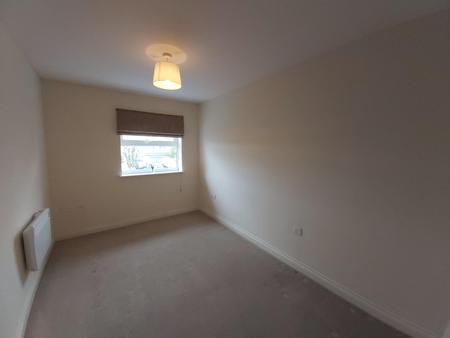 Flat Peckerdale Gardens in Derby