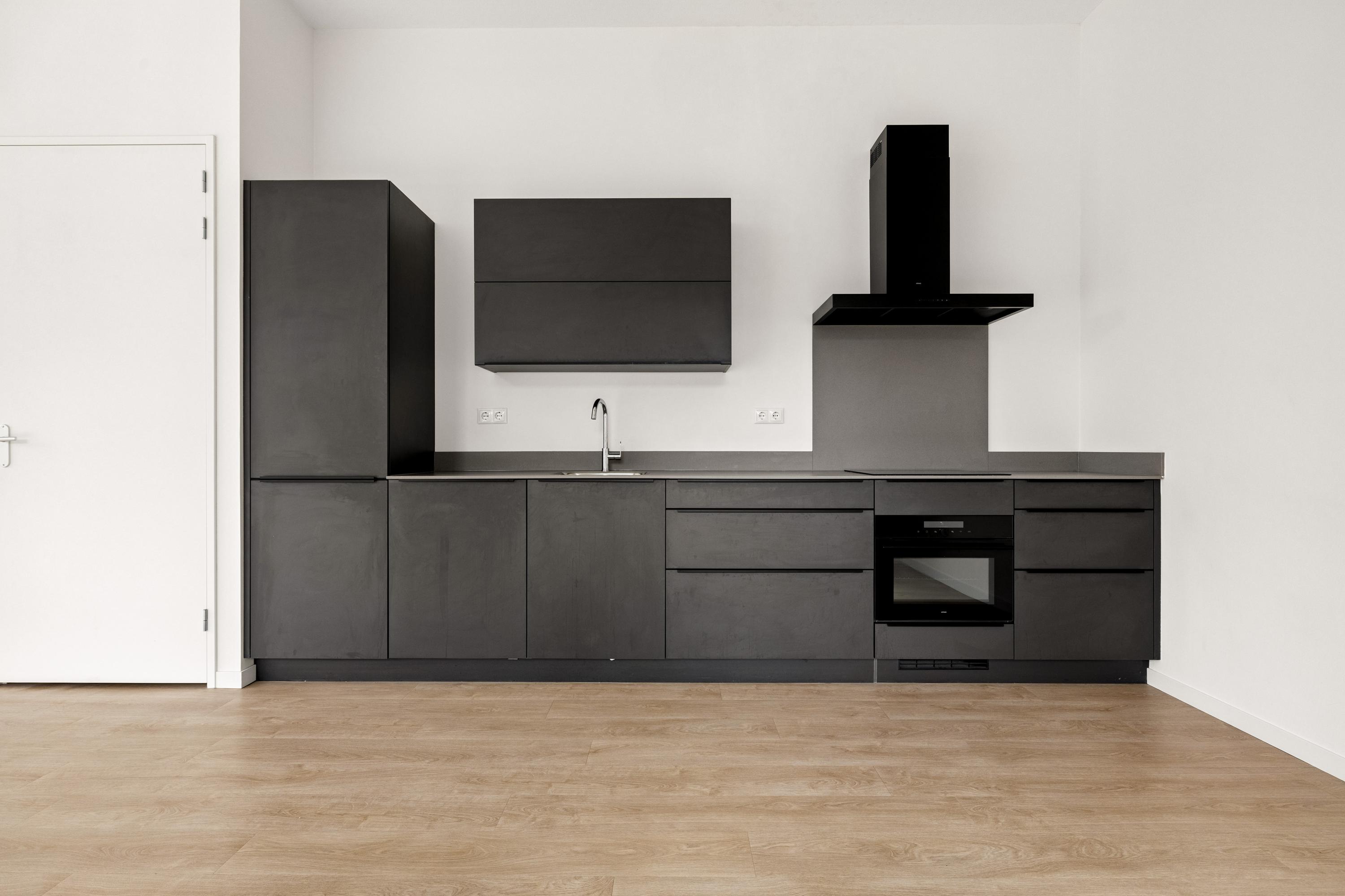 Appartement te huur: Elizabeth Anscombestraat 355, Amsterdam