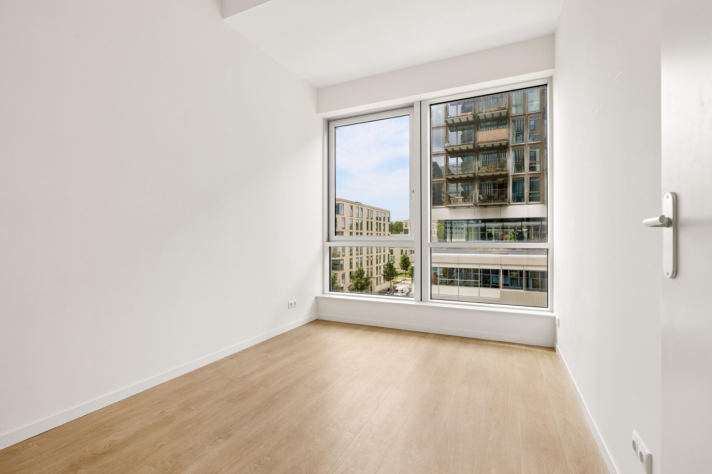 Appartement te huur: Elizabeth Anscombestraat 355, Amsterdam