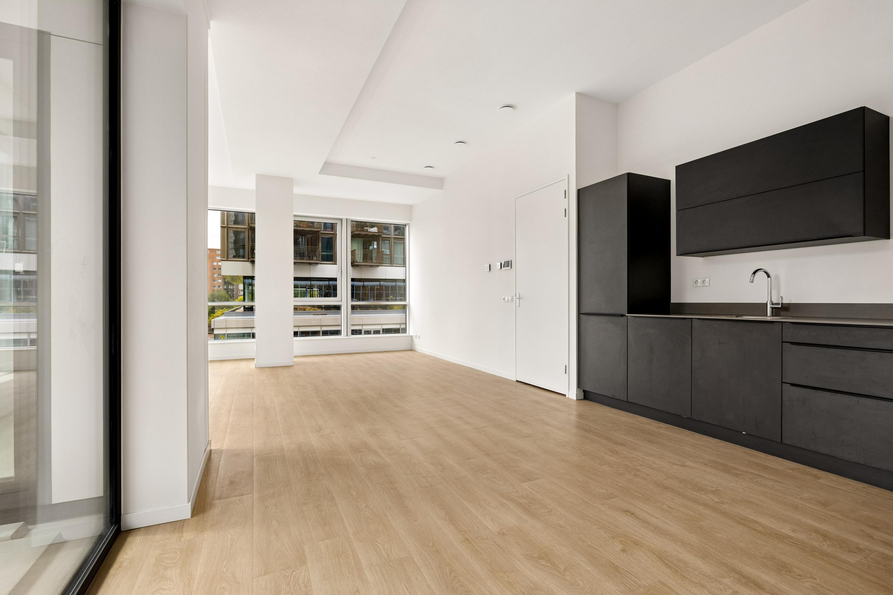 Appartement te huur: Elizabeth Anscombestraat 355, Amsterdam