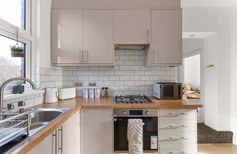 Flat Plashet Grove in Greater London