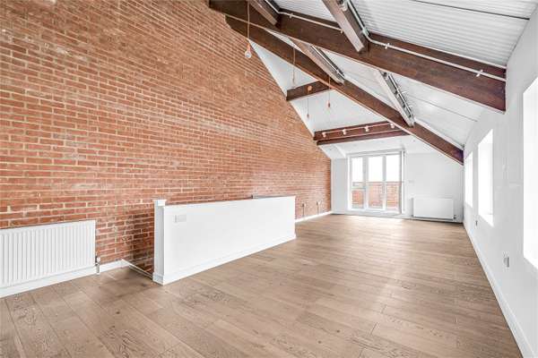 House Elm Grove in Greater London