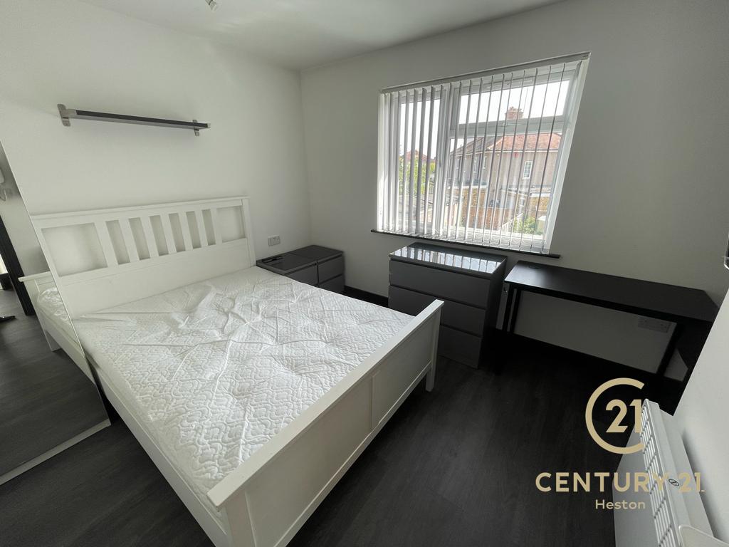 Room Adelphi Crescent in Greater London