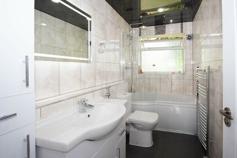 Room Stamford Close in Greater London