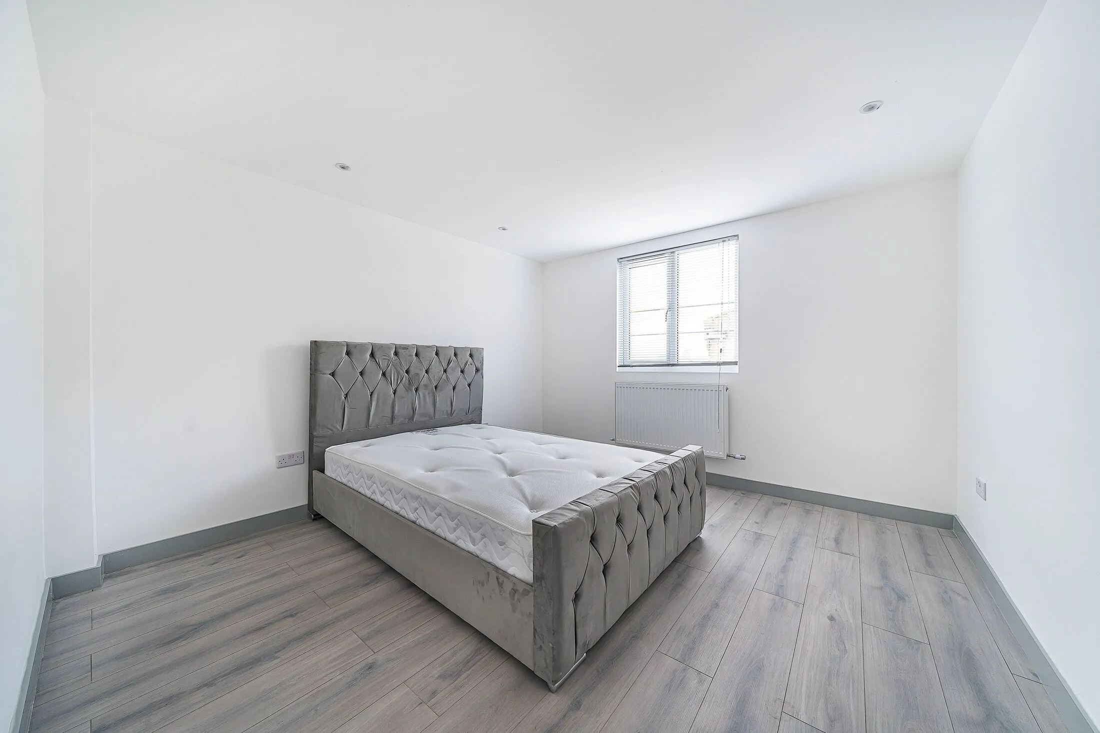 House Broomfield in Greater London