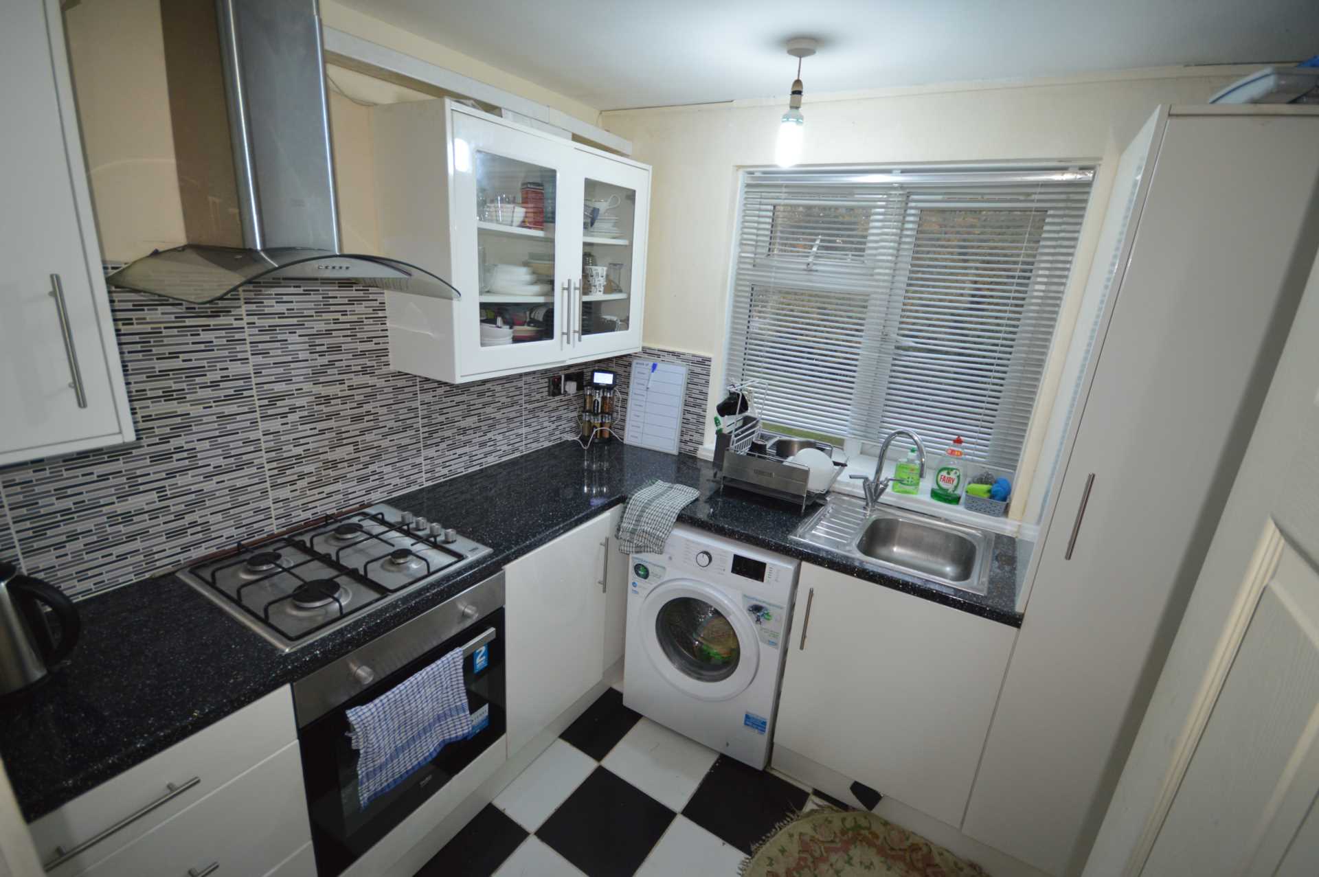 Flat Addison Way in Greater London