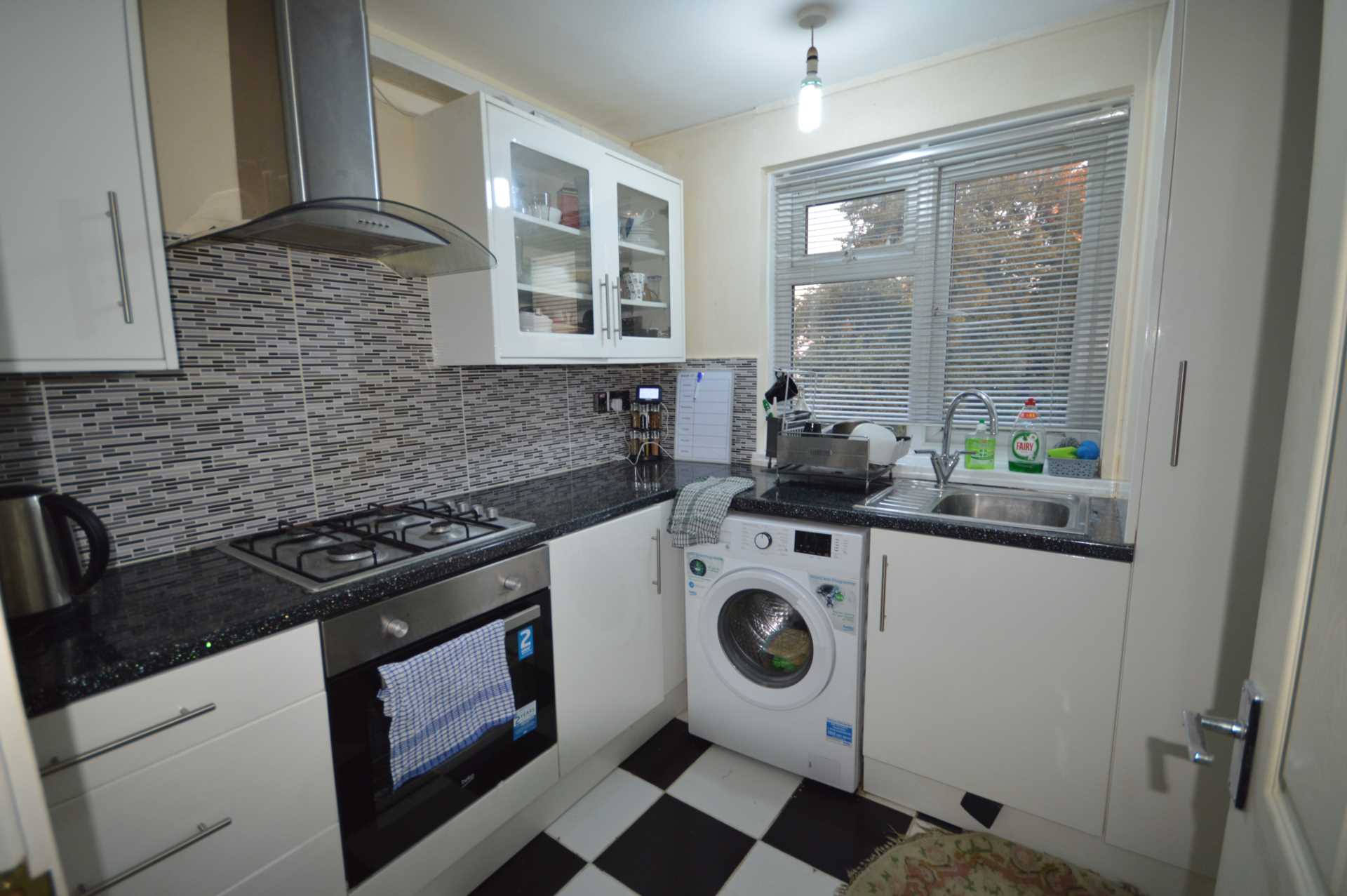 Flat Addison Way in Greater London