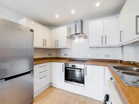 Flat Winterthur Way in Basingstoke and Deane