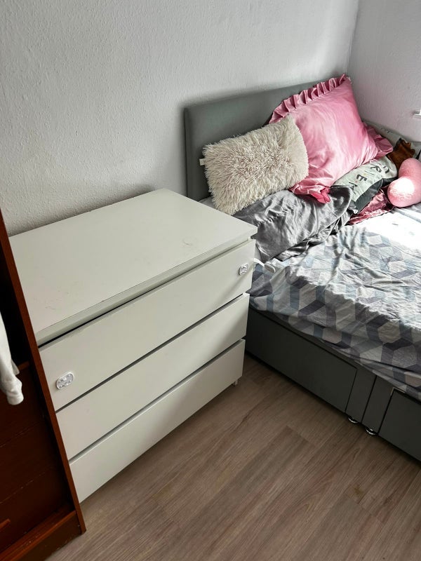 Room Hayes Close in Bristol