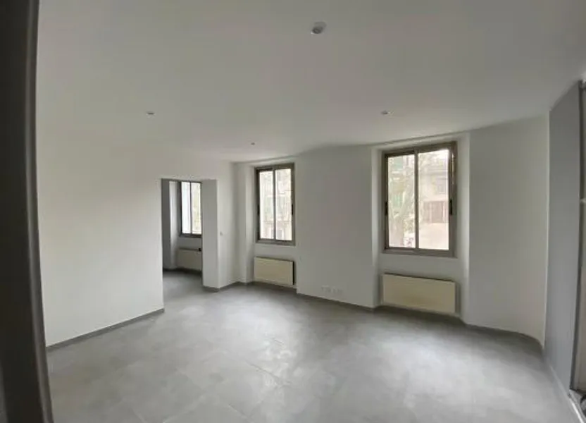 Flat Cours Voltaire in Ollioules
