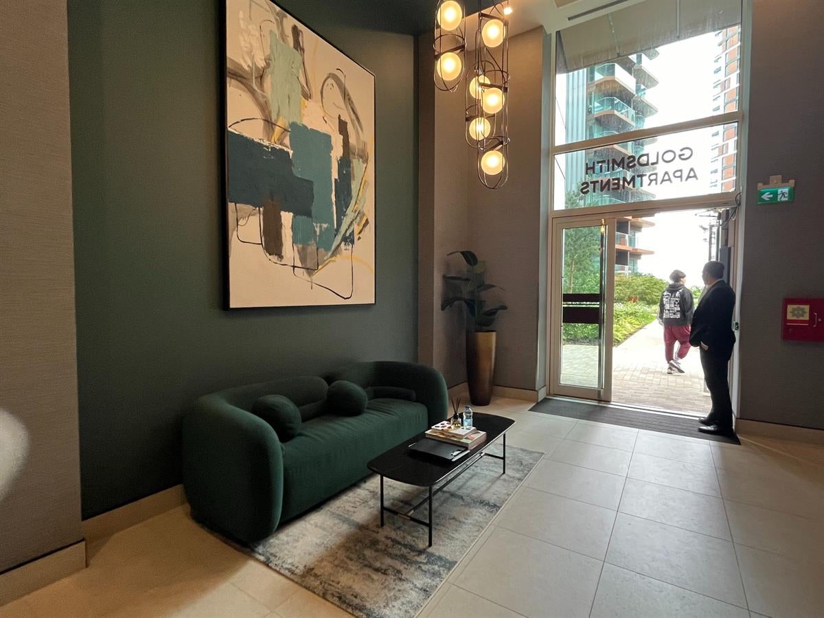 Flat Ancona Road in Greater London
