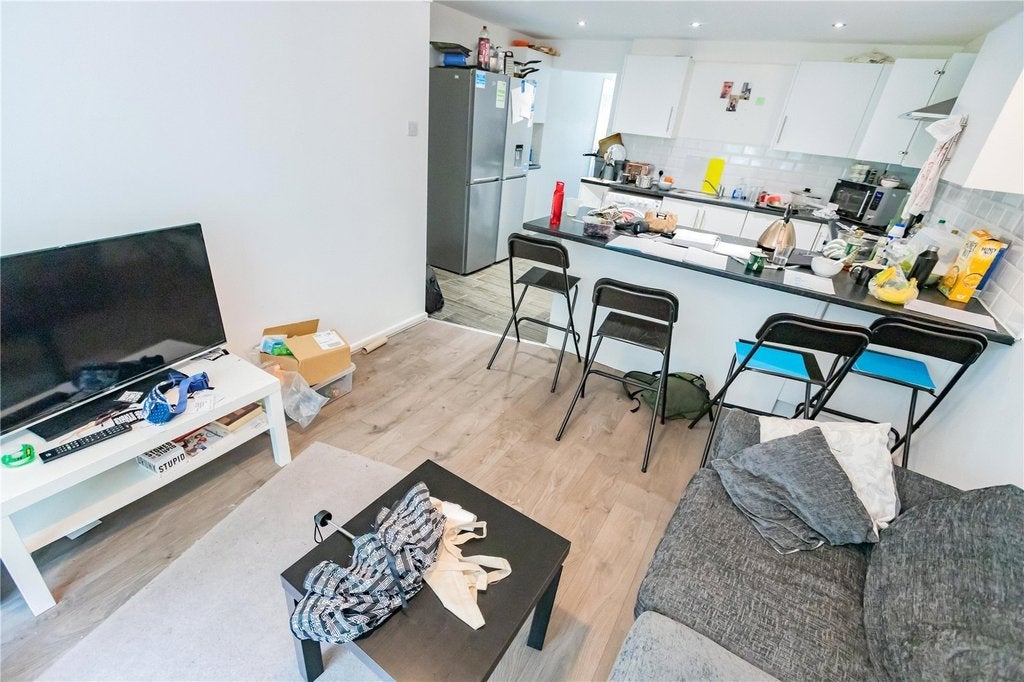 Flat Heeley Road in Birmingham