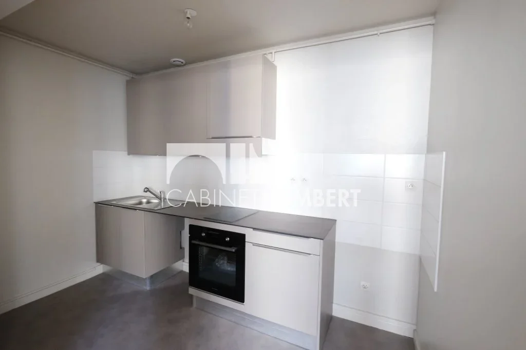 Flat Rue Charles de Gaulle in Saint-Étienne