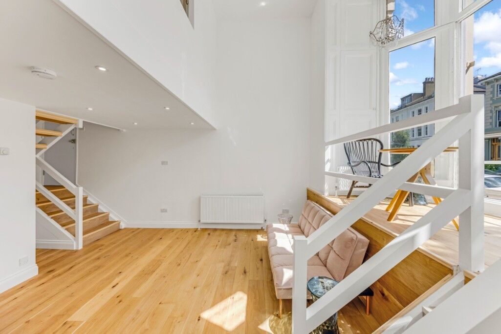 Flat Belsize Park Gardens in Greater London