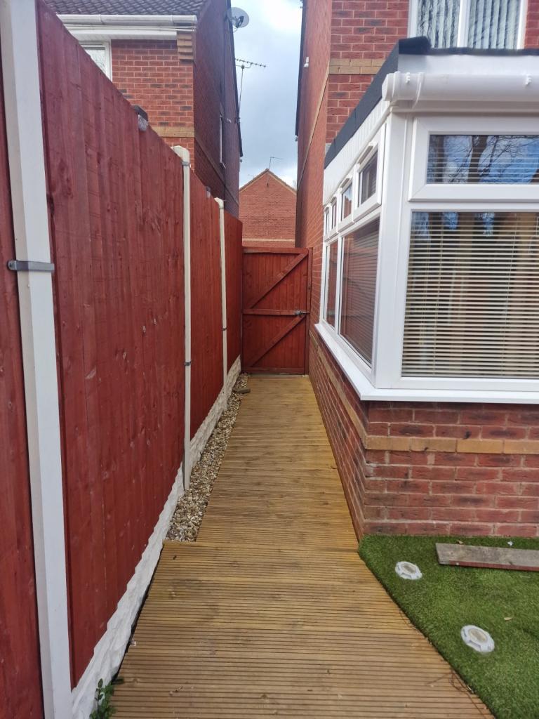 House Teal Grove in Darlaston