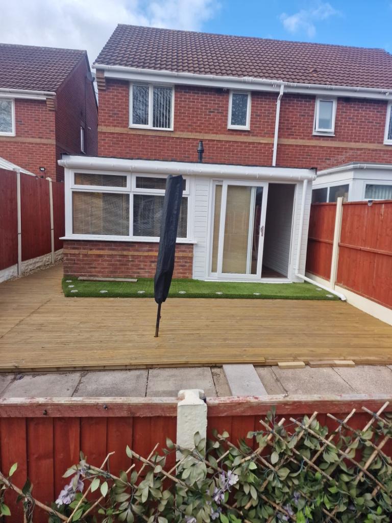 House Teal Grove in Darlaston
