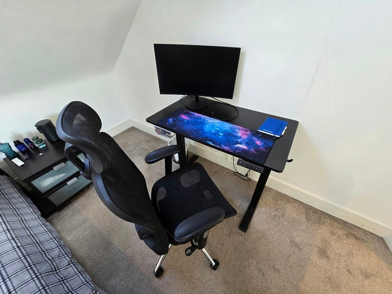 Room Black Path in Greater London
