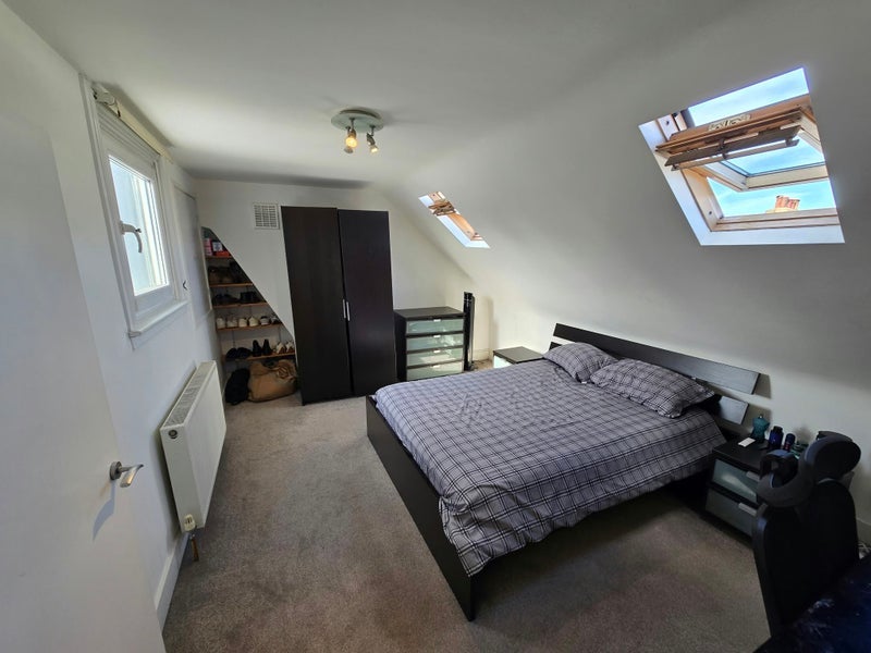 Room Black Path in Greater London