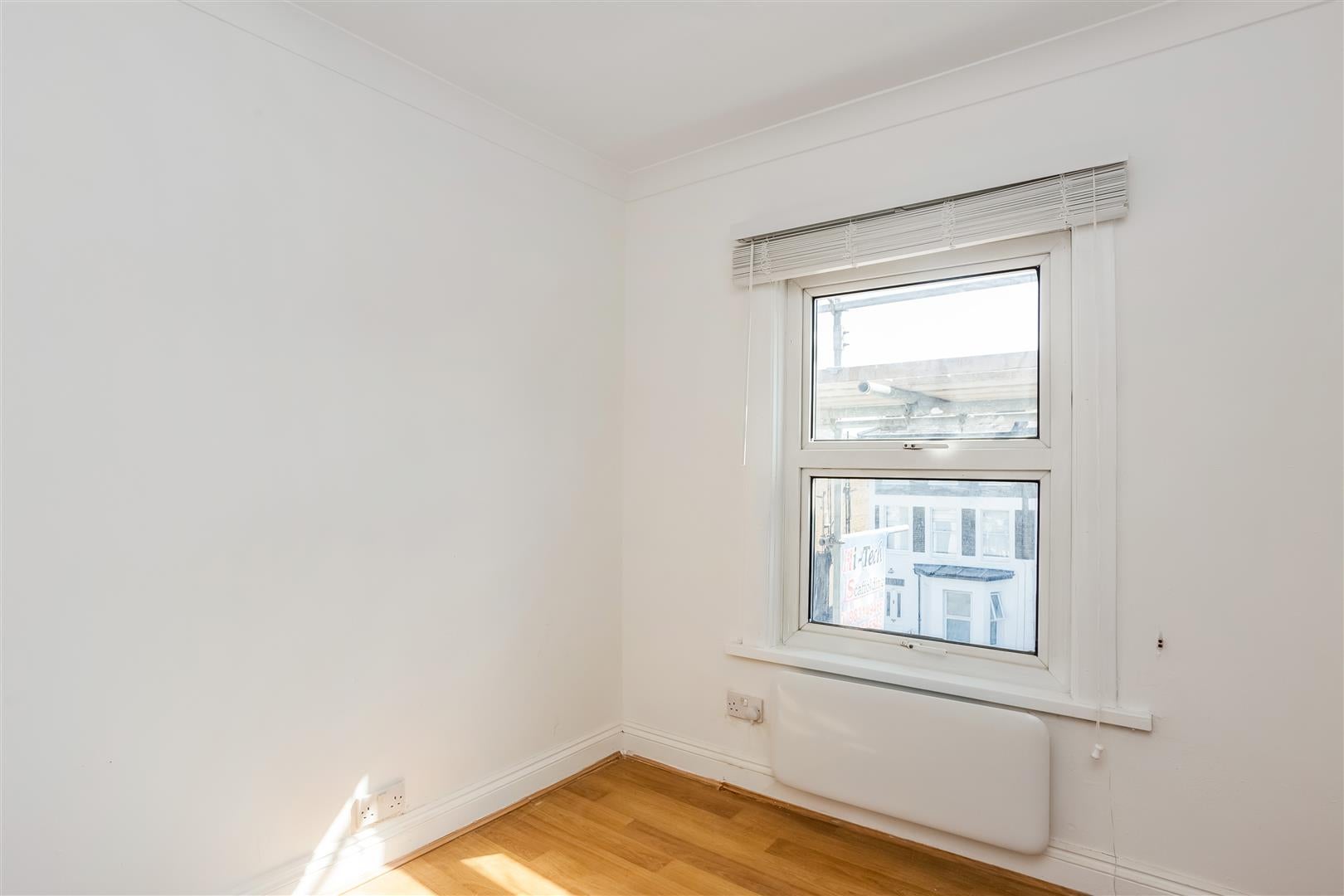 Flat Windsor Road in Greater London