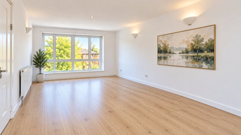 Flat Patrick Connolly Gardens in Greater London