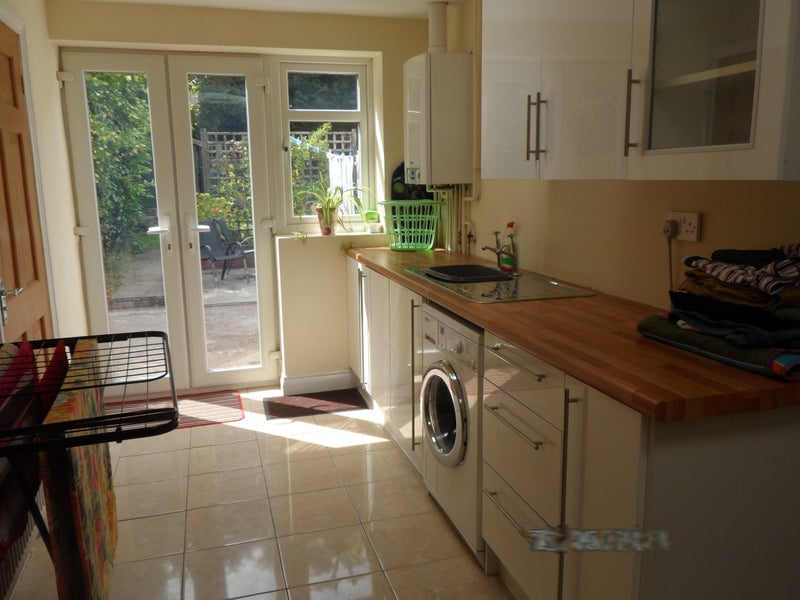Room Elmdon Close in Metropolitan Borough of Solihull