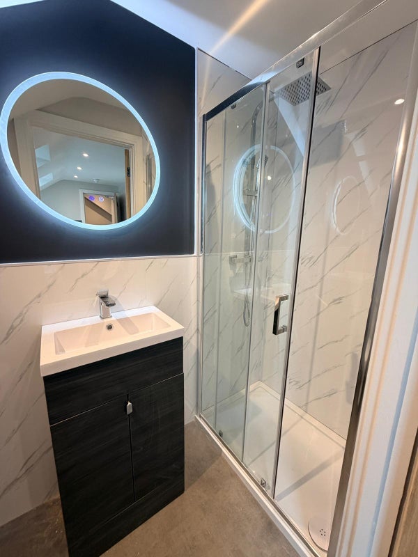 Room Crome Road in Bristol