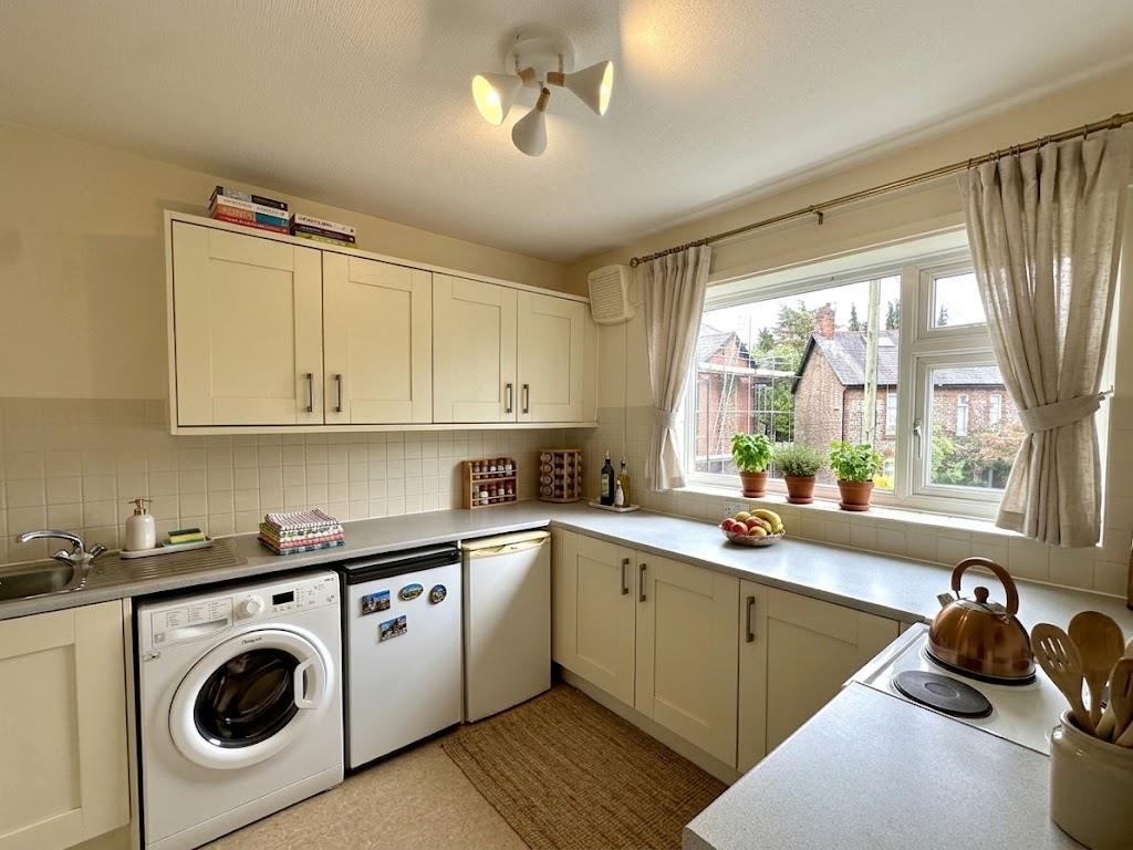 Flat Beech Grove in Trafford