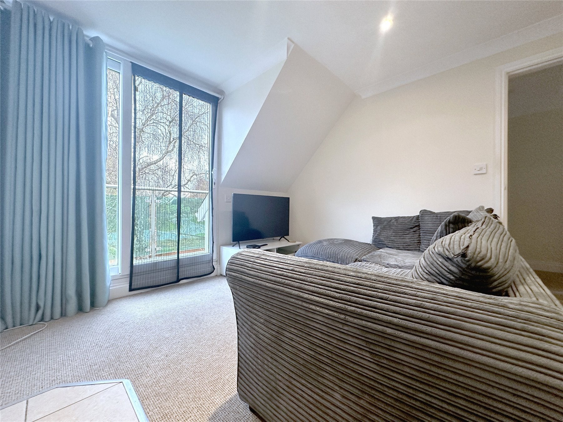 Flat Gissons Lane in Teignbridge