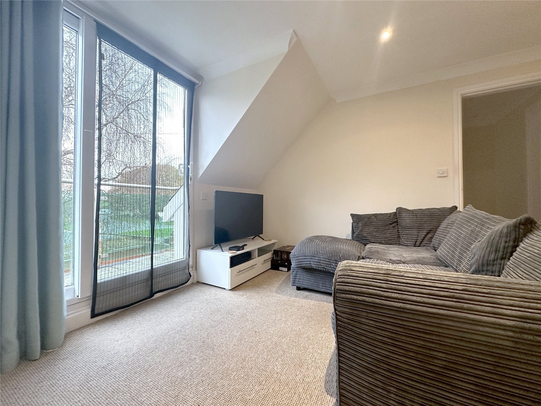 Flat Gissons Lane in Teignbridge