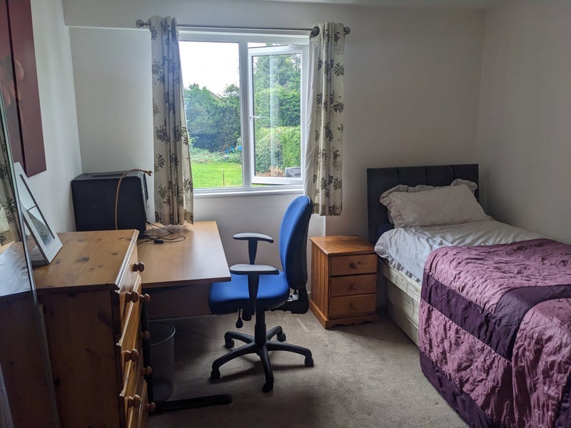 Room Burford Park Road in Birmingham