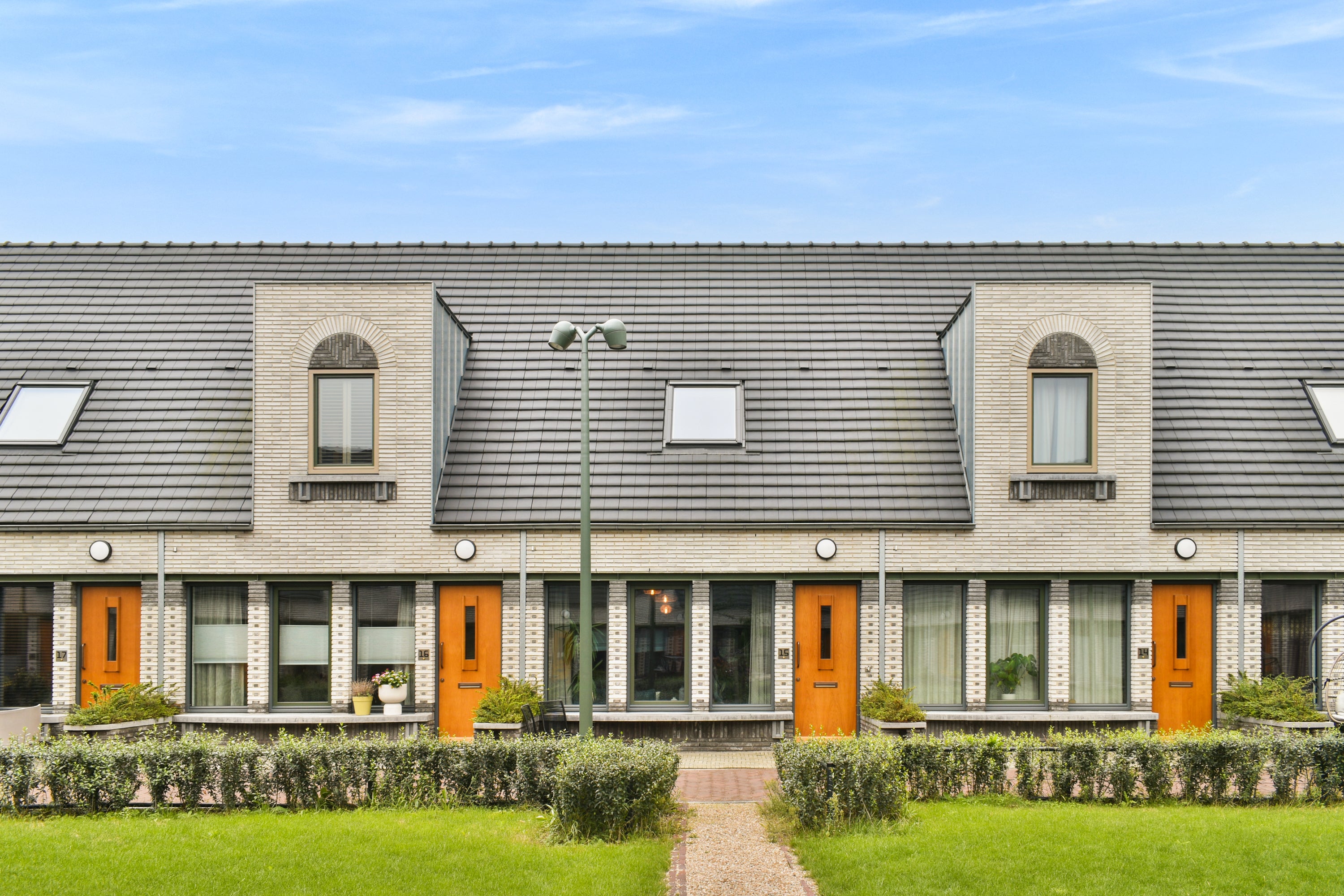 Huis Pietje de Fluiterhof 15 in Rotterdam