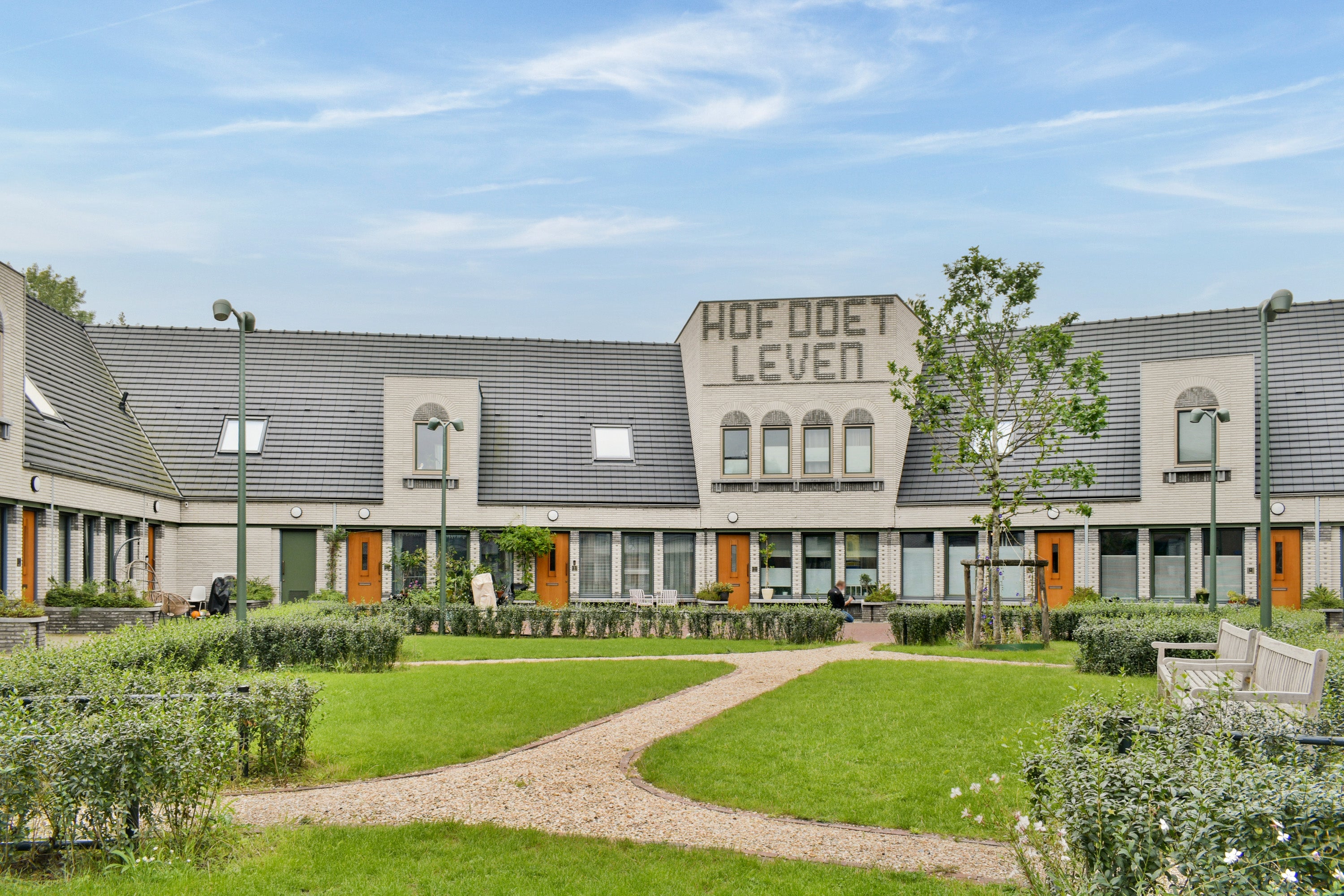 Tussenwoning te koop: Pietje de Fluiterhof 15, Rotterdam