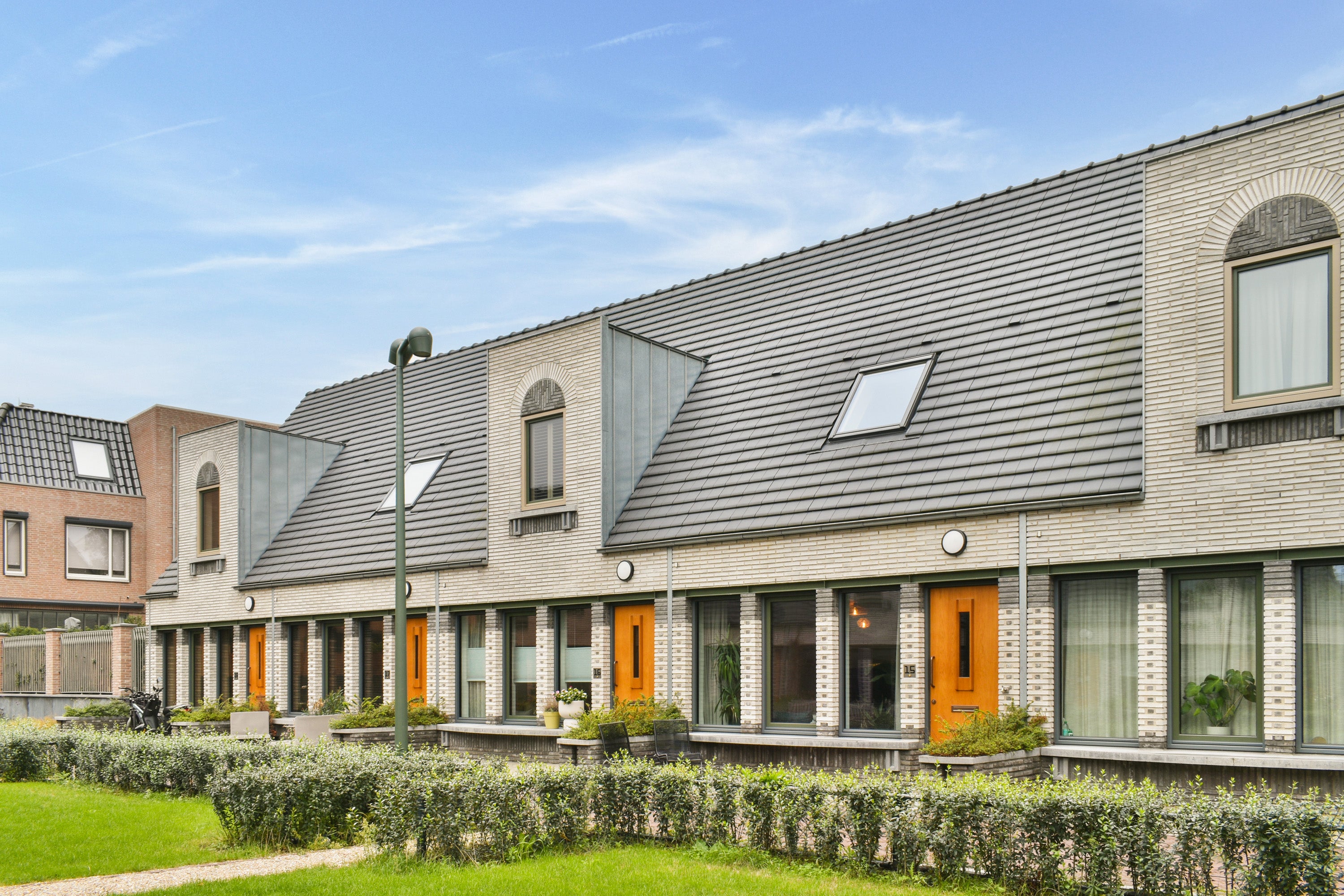 Tussenwoning te koop: Pietje de Fluiterhof 15, Rotterdam