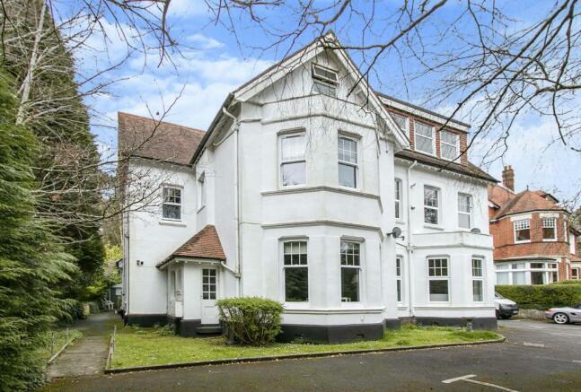 Flat McKinley Road in Bournemouth