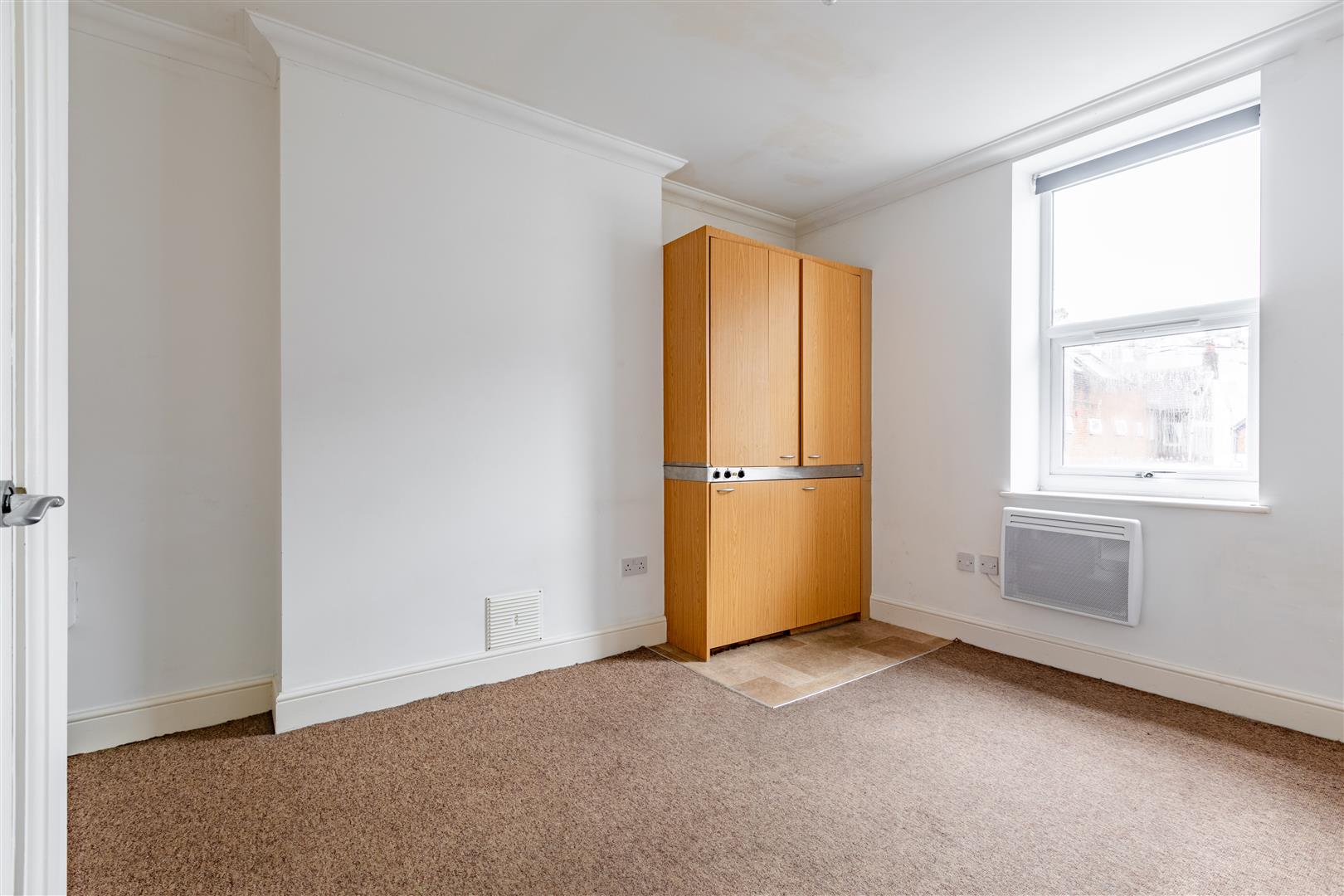 Room Cambridge Road in Eastbourne