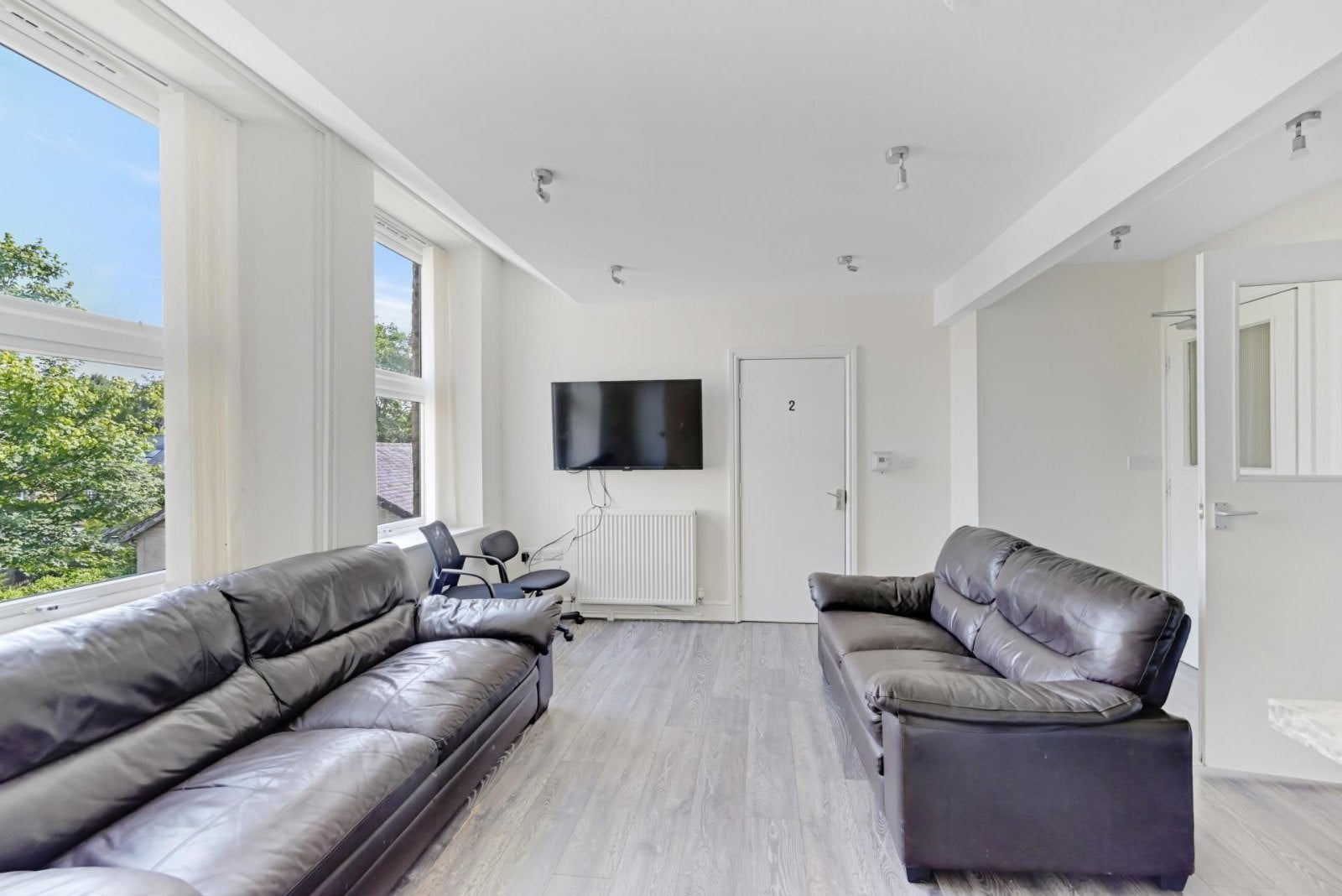 House Broomhall Place in Sheffield