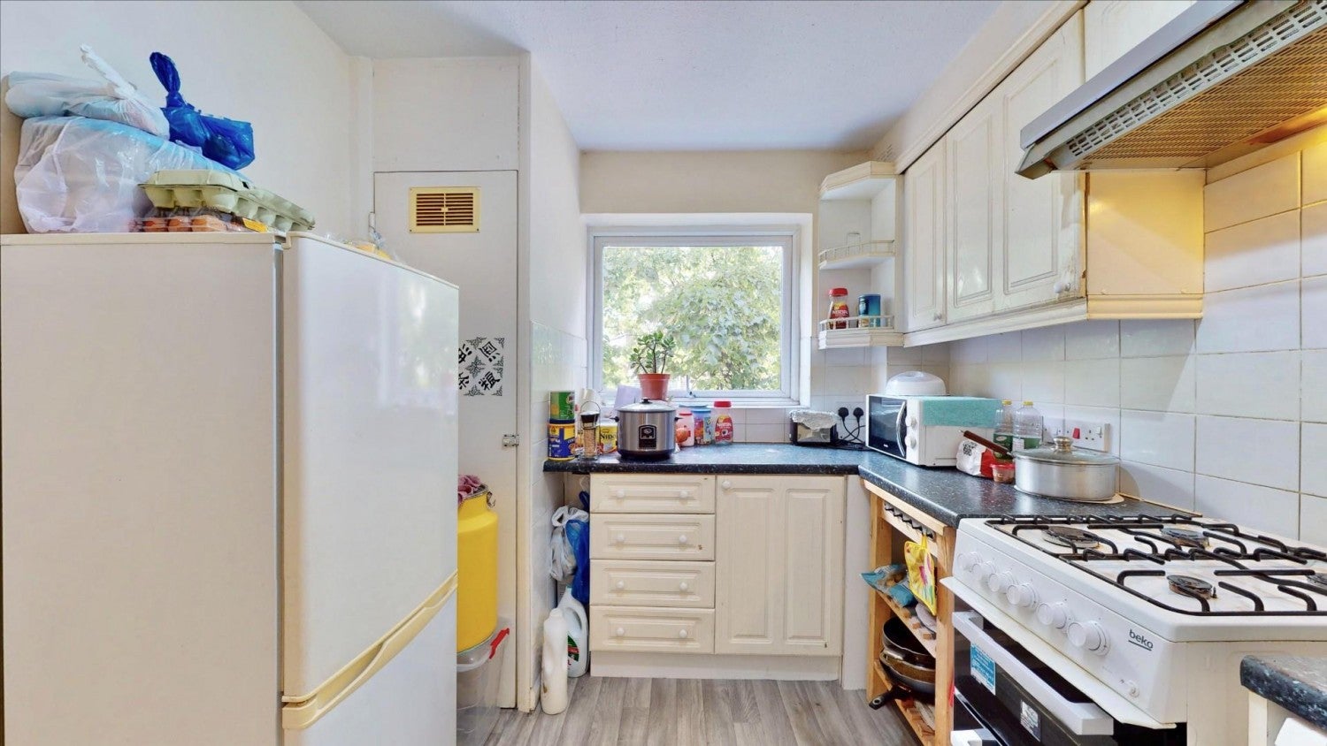Flat Princes Road in Greater London