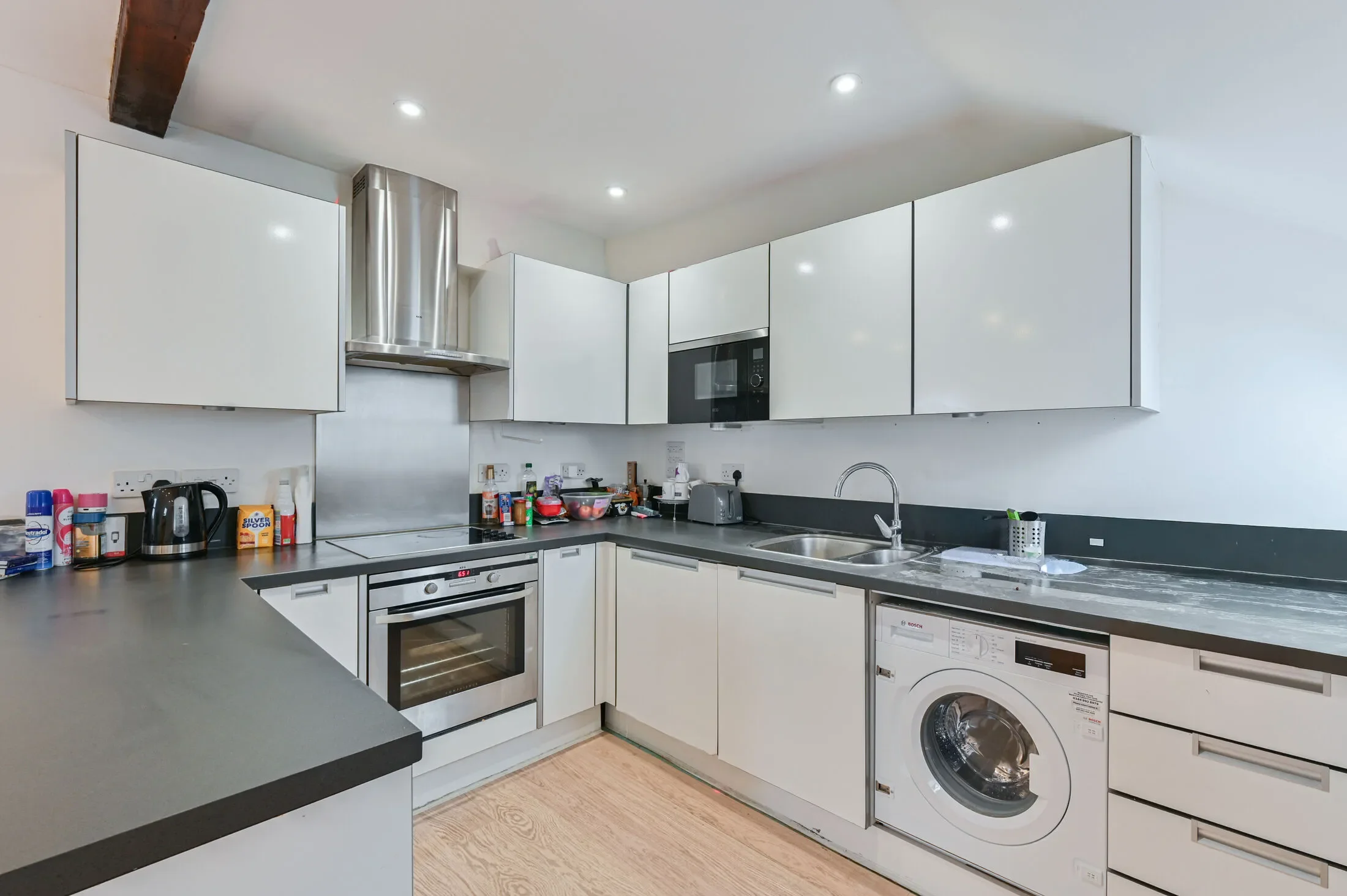 Flat London Road in Greater London