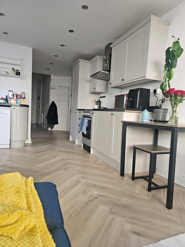 Room Despard Road in Greater London