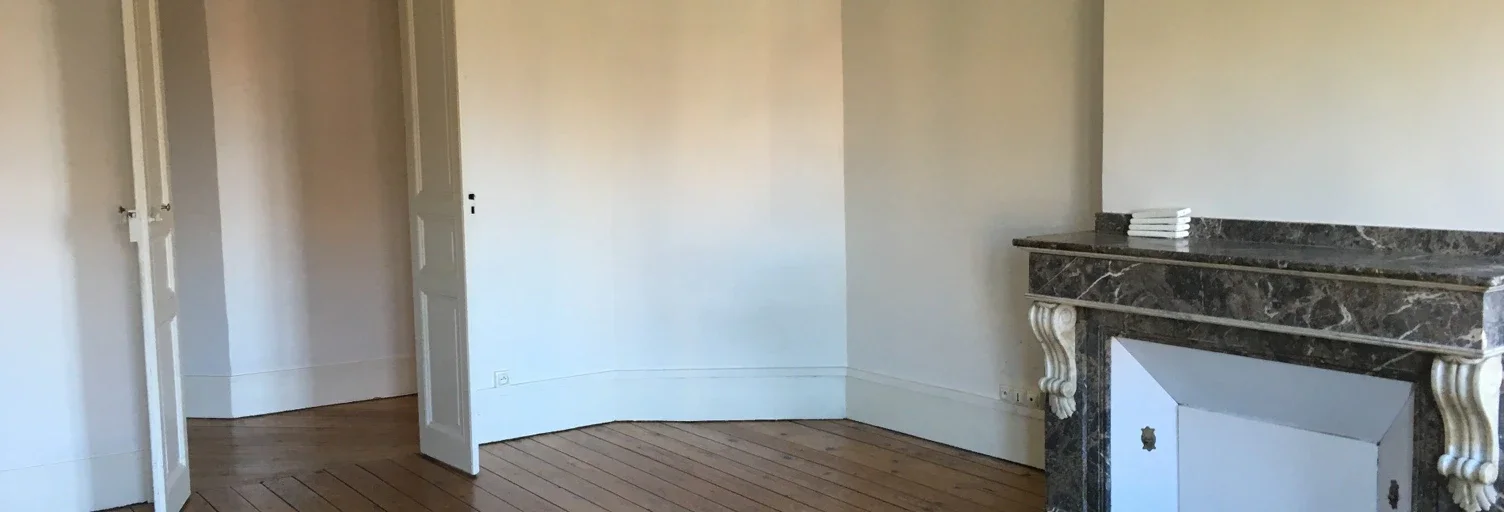 Appartement Place Étienne Esquirol à Toulouse