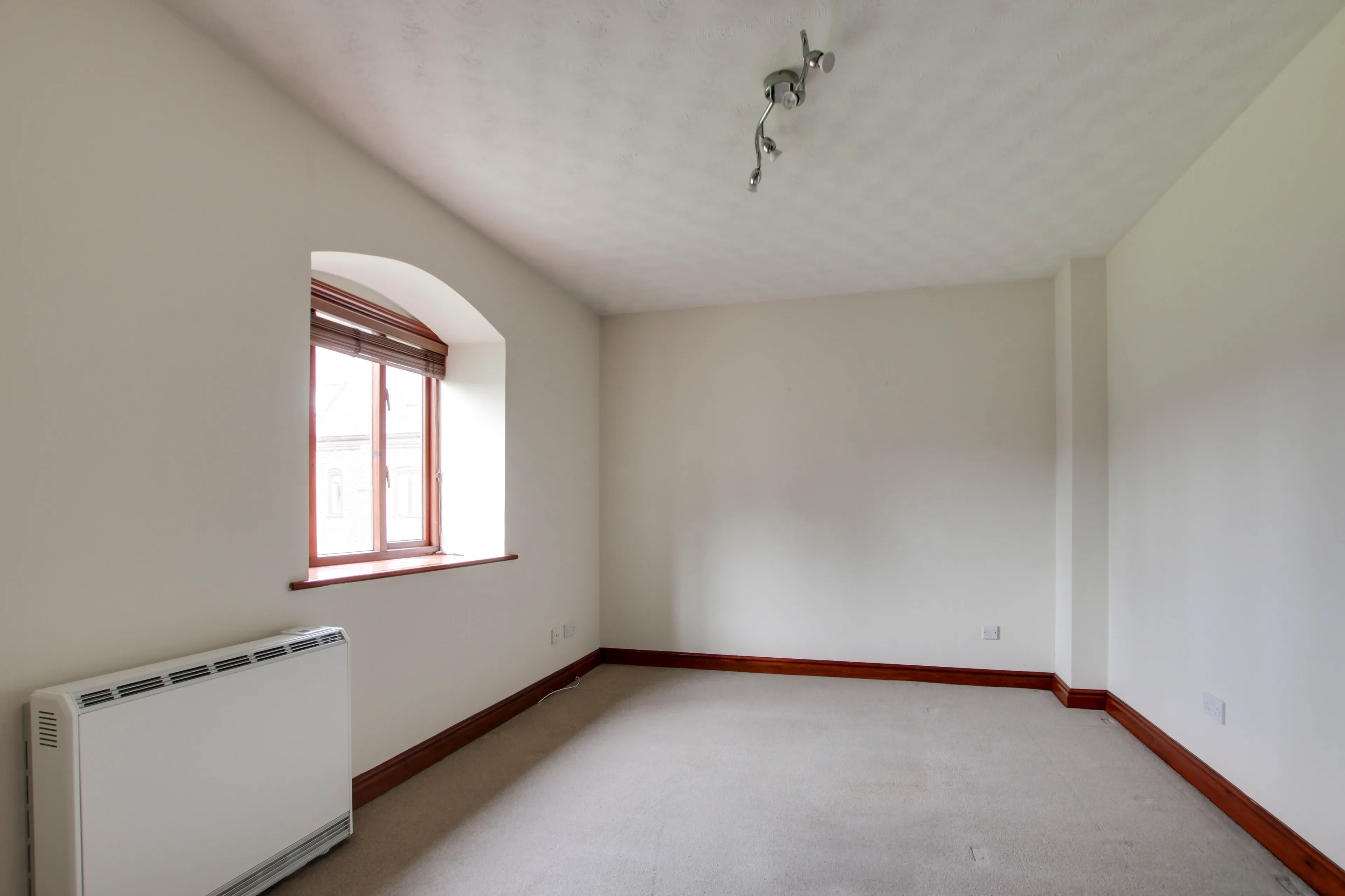 Flat Grove Court in Huntingdonshire