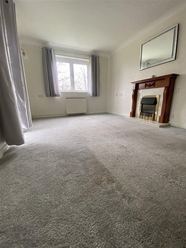 Flat Welbeck Road in Southport