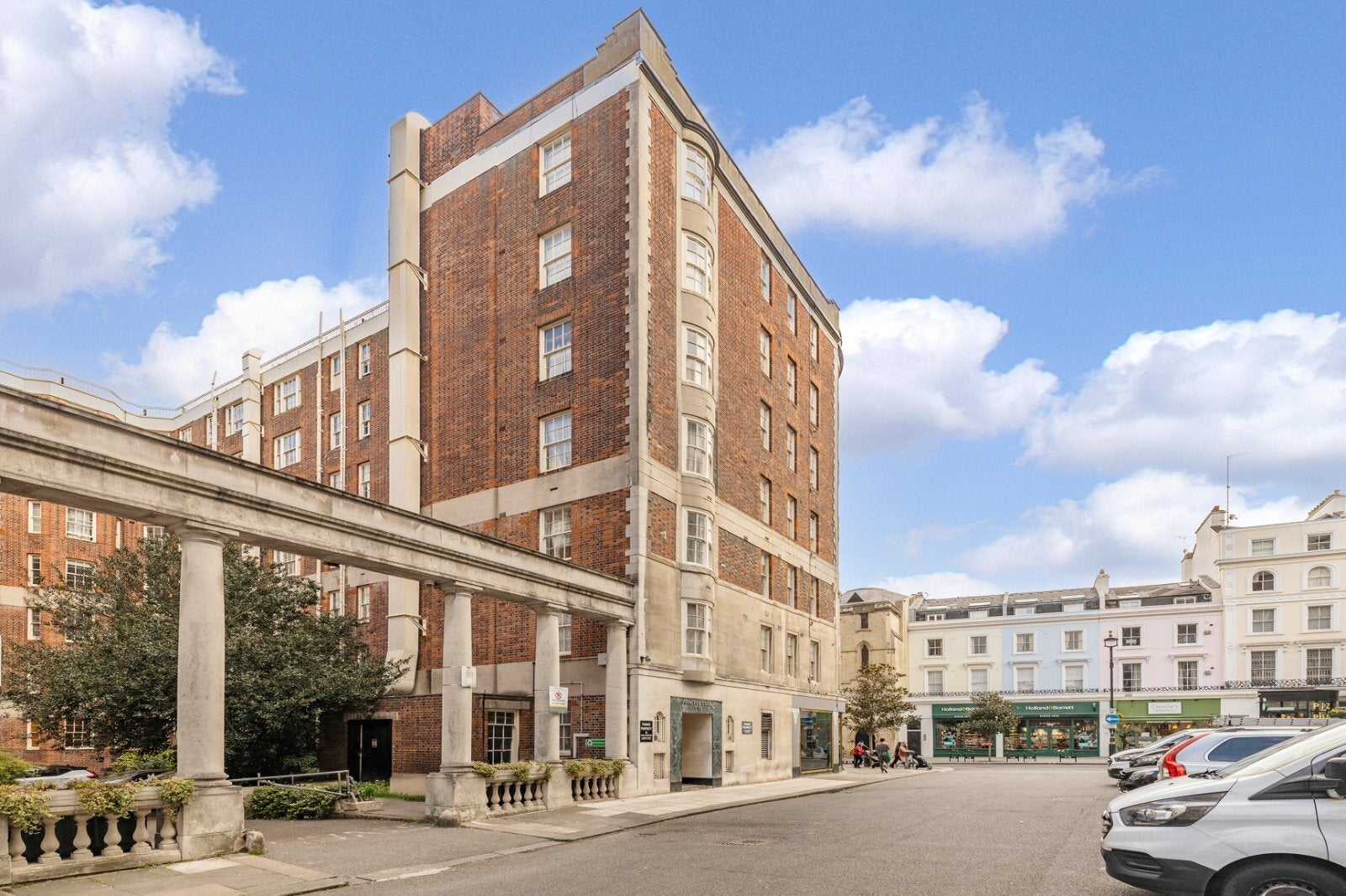 Flat Queensway in City of Westminster