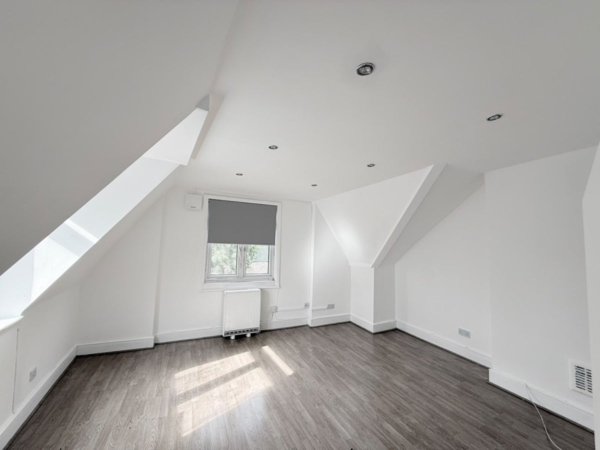 House Wightman Road in Greater London