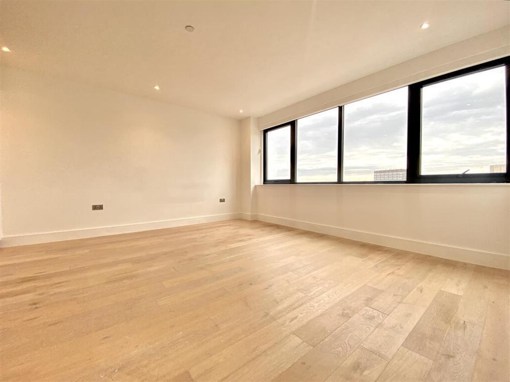 Flat Mote Road in Maidstone